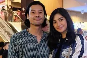 Ucapan spesial Mikha Tambayong di ultah Chicco Jerikho, sudah jadian?