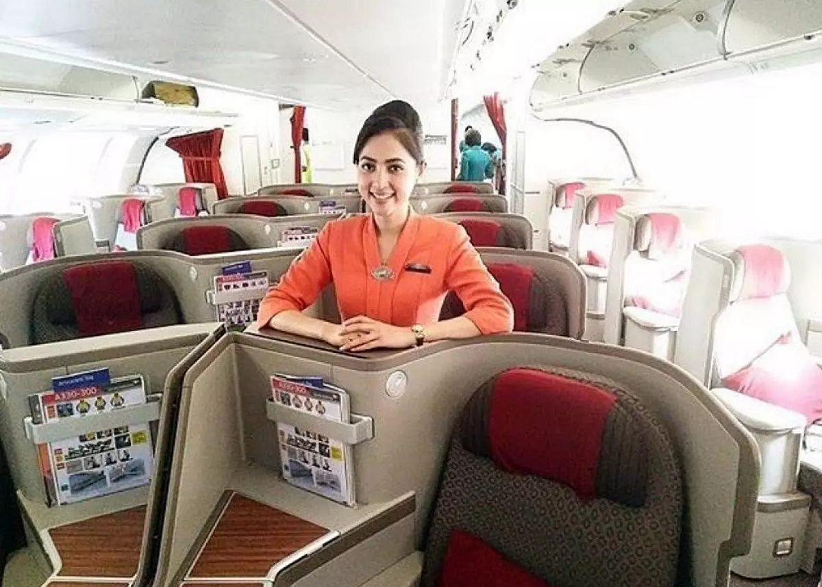 Ini rahasia pramugari tetap tampil cantik & segar meski jetlag