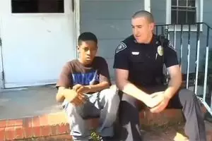 Hadapi konflik anak vs ibu, penyelesaian polisi ini bikin haru