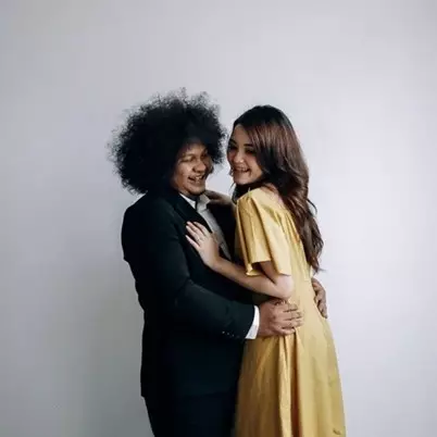 5 Seleb tambun ini bukti cewek cantik nggak butuh cowok sixpack