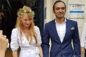 4 Artis ganteng Tanah Air ini menikahi cewek warga negara asing