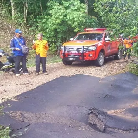 Ini bahan campuran agar aspal jalan makin kuat, tak terduga lho!