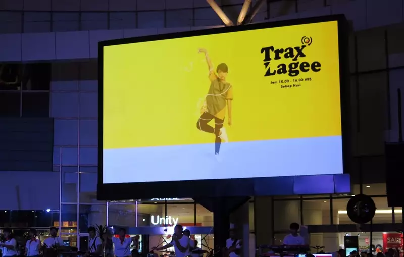 Stasiun radio ini ulang tahun ke-17 gelar acara sampai pagi, seru abis