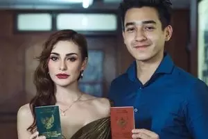 Lagi, belum setahun menikah 5 seleb ini digugat cerai pasangannya