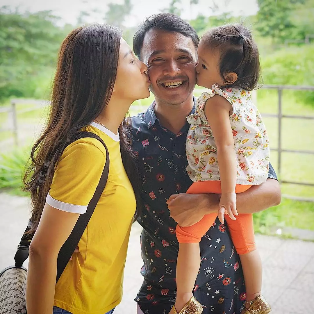 10 Foto ini buktikan Ruben Onsu jago momong anak, suami idaman banget