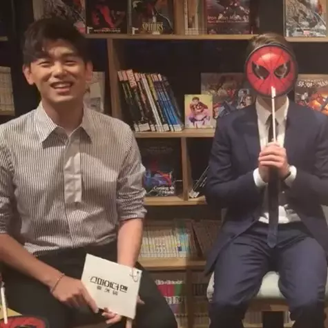 Kagumi bahasa Inggris penyanyi Korea, Tom Holland dihujat K-netizen