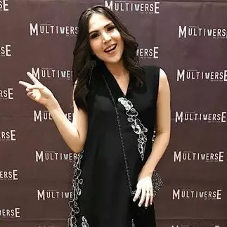 Usai melahirkan anak, penampilan Olivia Jensen ini bikin takjub