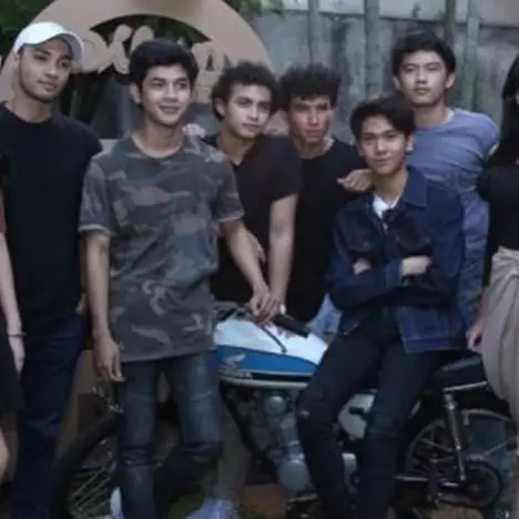 Novel best seller 'Dilan' akan difilmkan, ini potret para pemainnya