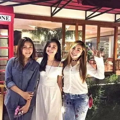 10 Potret kompaknya Trio Macan saat tak di panggung, friendship goals