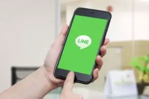 Ini fitur LINE favorit Isyana Sarasvati dan Glenn Fredly, apa ya?