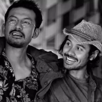 10 Foto bromance Rio Dewanto-Chicco Jerikho, bikin cewek susah milih