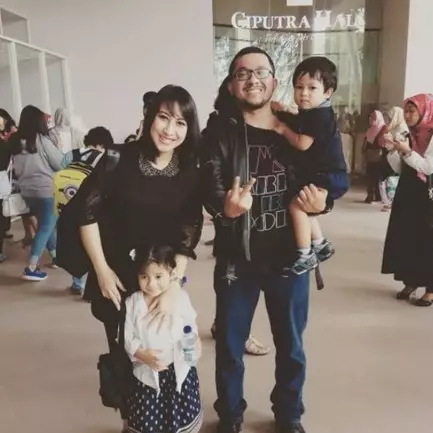 12 Potret harmonisnya Nia dan Adit, pasangan hits dari ajang AFI