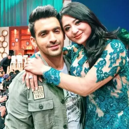7 Potret mesranya Arjit Taneja dan Dewi Perssik, bikin fans pada baper