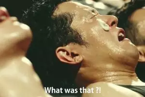 Iklan genteng ini unik abis, isinya justru bikin deg-degan