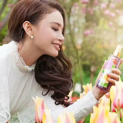 10 Artis Tanah Air ini berbisnis parfum, ada yang pakai swarovski
