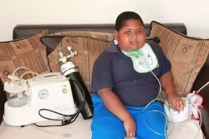 Bocah ini akan makan tisu toilet jika ibunya telat memberi makanan