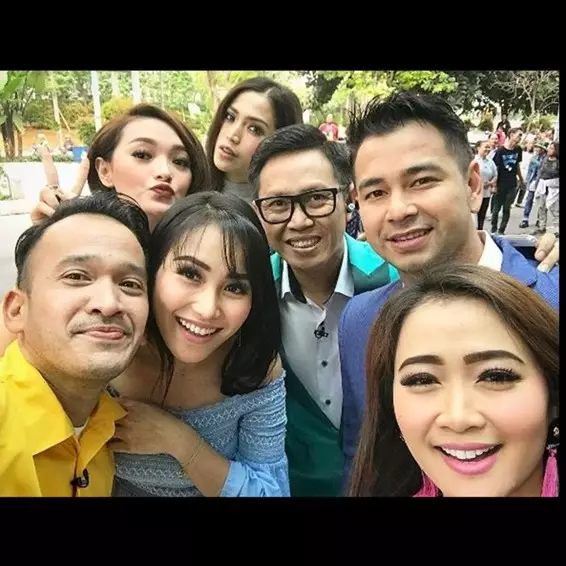 Ayu Ting Ting balik lagi ke Pesbukers, begini riuhnya sambutan netizen
