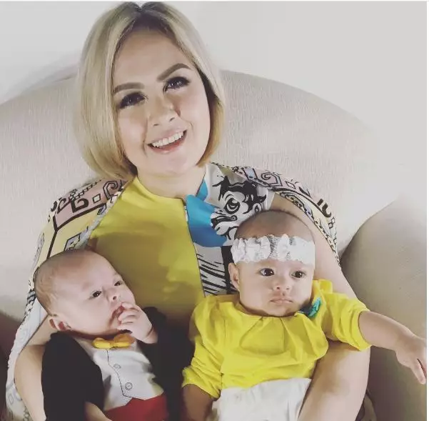 Begini lucunya bayi kembar Surya Saputra yang bikin gemas netizen