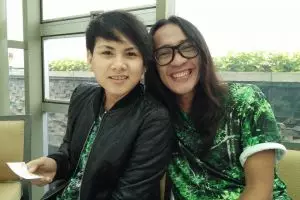 Sempat memanas, percakapan Aming-Evelyn di medsos ini bikin adem