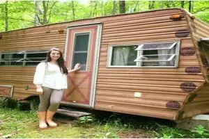 Karavan edisi 1970an diubah jadi kamar pribadi, hasilnya bikin melongo