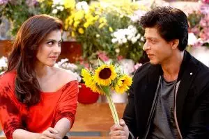 Dikabarkan akan main film bareng SRK, tanggapan Kajol bikin syok