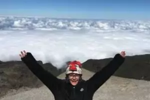 Bocah 8 tahun ini jadi pendaki Kilimanjaro termuda, keren deh!