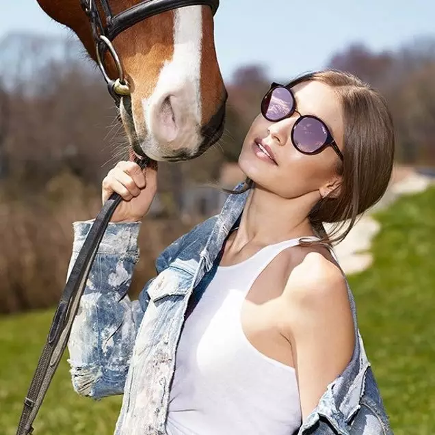 Setelah Kylie Jenner, Gigi Hadid juga desain &amp; rilis koleksi kacamata