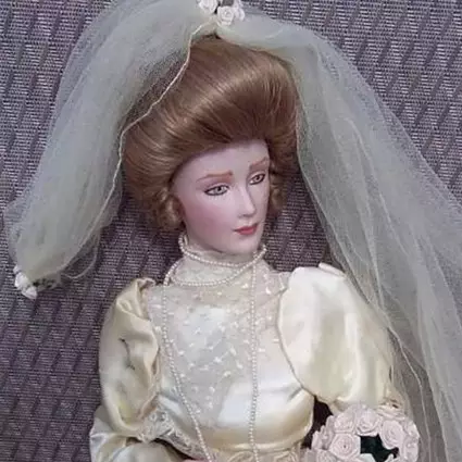 Ngeri, boneka ini bikin kursi gerak sendiri saat live di acara TV