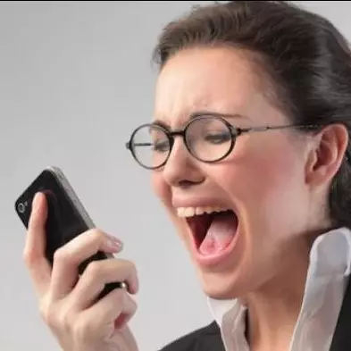 Kenapa anak milenial cenderung hindari menelepon &amp; pilih tulis pesan?