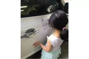 Gadis kecil ini gambari mobil mewah ayahnya, hasilnya keren