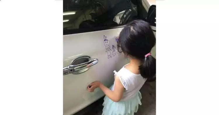 Gadis kecil ini gambari mobil mewah ayahnya, hasilnya keren