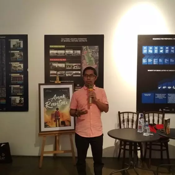 4 Kunci novel laris manis ala penulis best seller Negeri 5 Menara