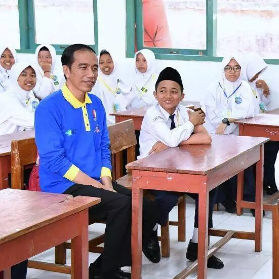 10 Foto ekspresi Jokowi di berbagai acara, masa wajah gini diktator?