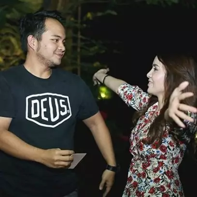 Kejutan Momo Geisha untuk suami yang ultah ini bikin baper maksimal