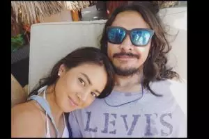 Begini dukungan kekasih Ello pasca penangkapan, bukti kesetiaan