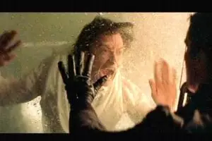 10 Kematian ketika bermain sulap, ada yang menelan pisau