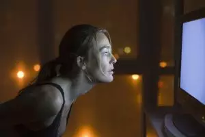 5 Risiko kesehatan jika kamu kecanduan nonton TV,  waspada ya