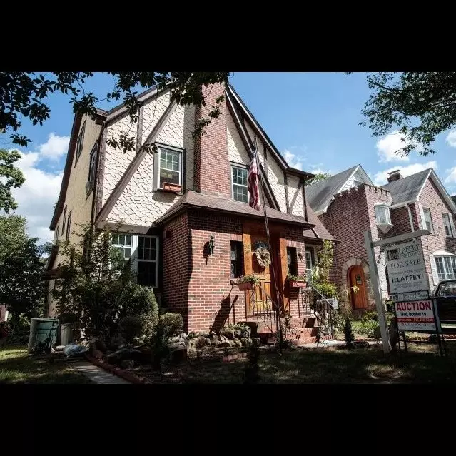 Rumah masa kecil Trump disewakan, harga per malam Rp 9,6 juta