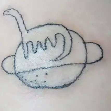 10 Tato karya cewek Brasil ini lucu, bentuknya nggak banget deh