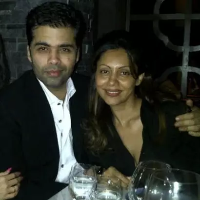 Sukses &amp; bergelimang harta, ini 10 gaya santai istri Shah Rukh Khan