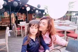 Menganggap anaknya diincar pedofil, Nafa Urbach ngamuk 