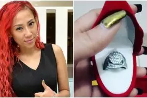 Sering dapat hadiah mewah, Dewi Sanca diisukan jadi simpanan pejabat?