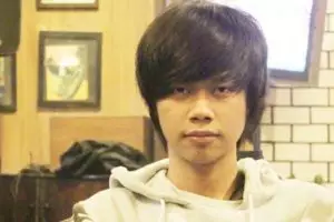 Ingat video viral ayam nyanyi Asal Kau Bahagia? Ini sosok penciptanya