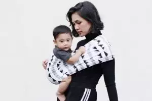 Pola asuh buah hatinya dikritisi, begini tanggapan tegas Andien