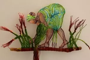 15 Karya seni gabungan hasil rajut dan kayu ini dijamin bikin melongo