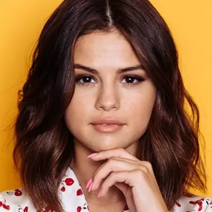 Sofia Solares, 'kembaran' Selena Gomez yang plek ketiplek