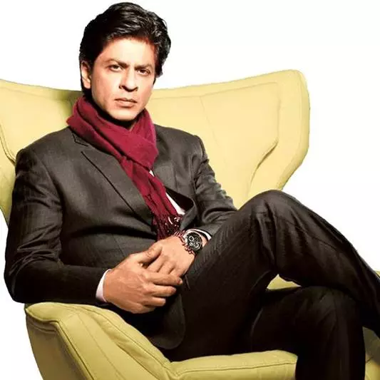 Selain jago akting, 8 seleb Bollywood ini juga pengusaha sukses