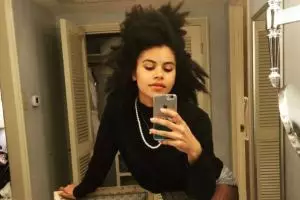 10 Foto Zazie Beetz, bintang asli Deadpool 2 yang pakai stuntwoman Joi