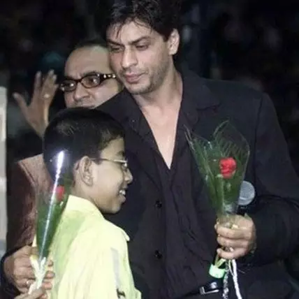 Tak terungkap ke publik, 10 seleb Bollywood ini rupanya senang beramal