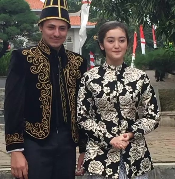 Gaya 8 pemain Anak Langit pakai baju daerah, nasionalis banget